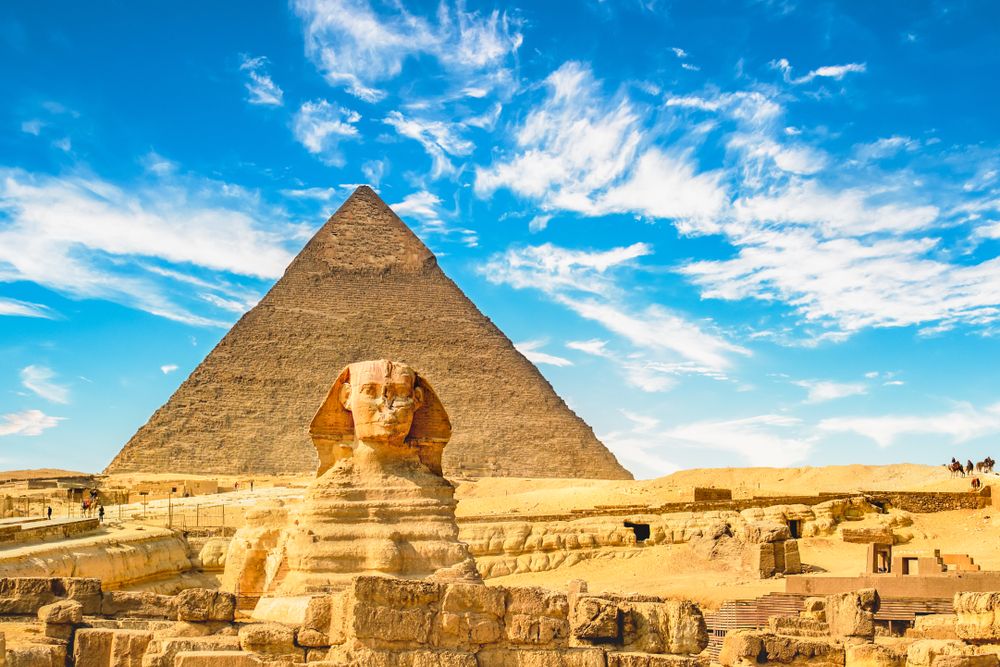 Cairo's main sights - the pyramids and the Sphinx