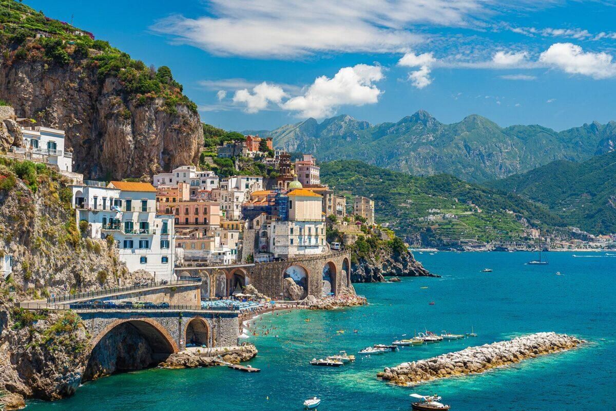 Unraveling the Wonders of the Amalfi Coast: Your Complete Travel Companion